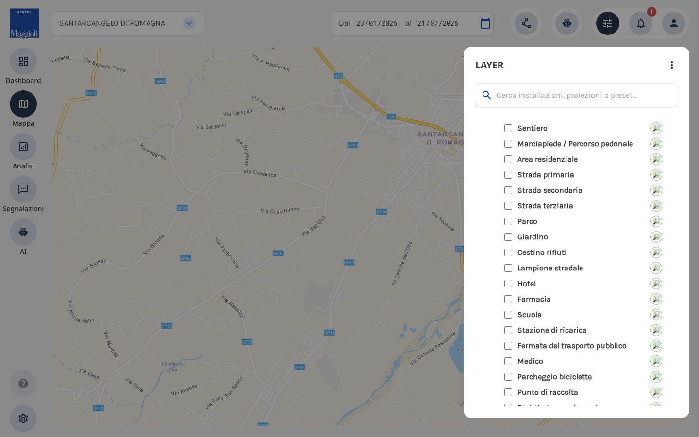 Categorie di punti di interesse OpenStreetMap nel pannello Layer